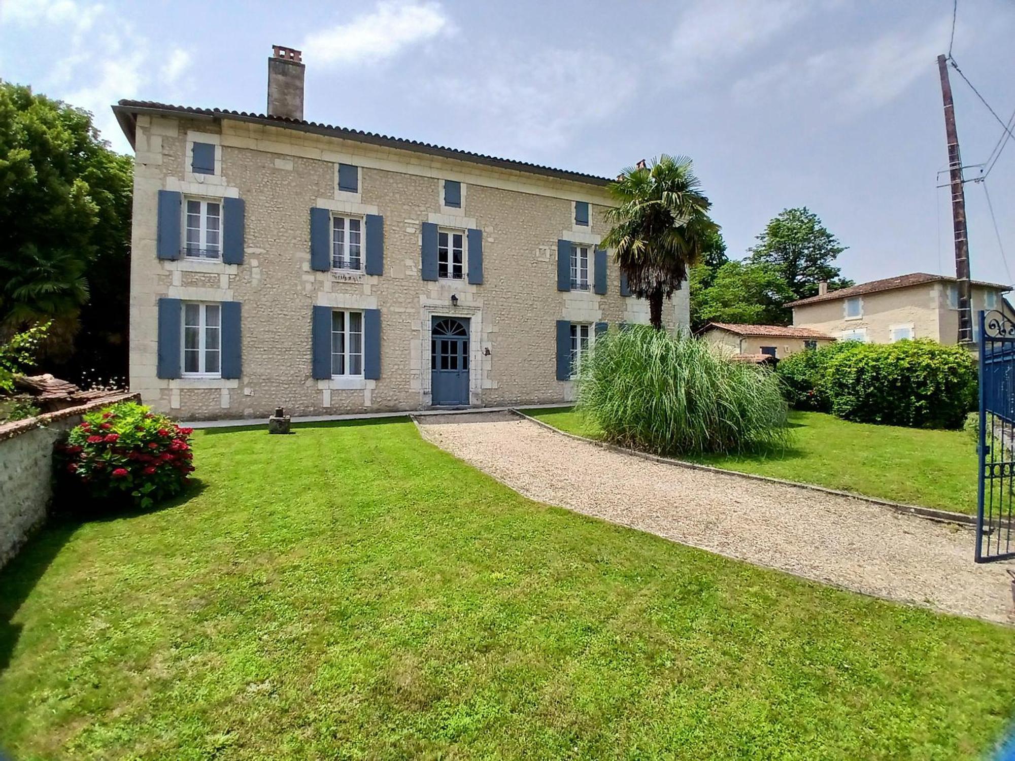 Langlade Estate Villa Montboyer ภายนอก รูปภาพ